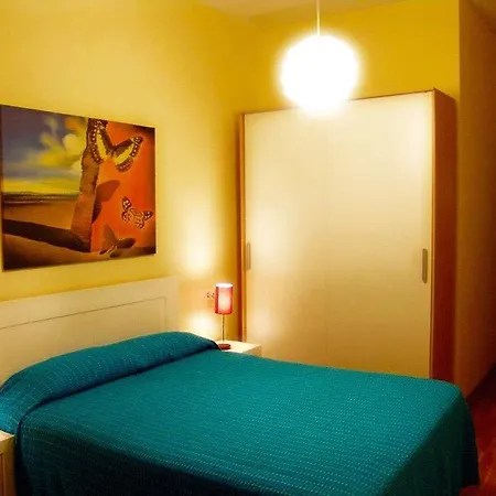 Turisticos Centro Apartment Granada